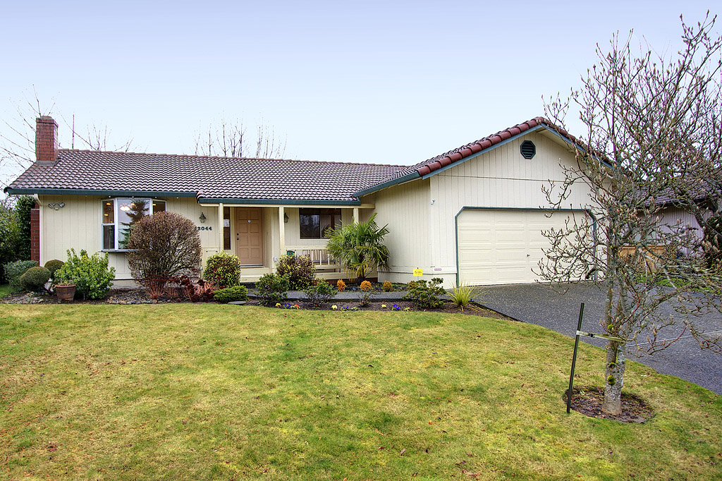 12044 SE 250th, Kent, Washington Homes & Land - Real Estate